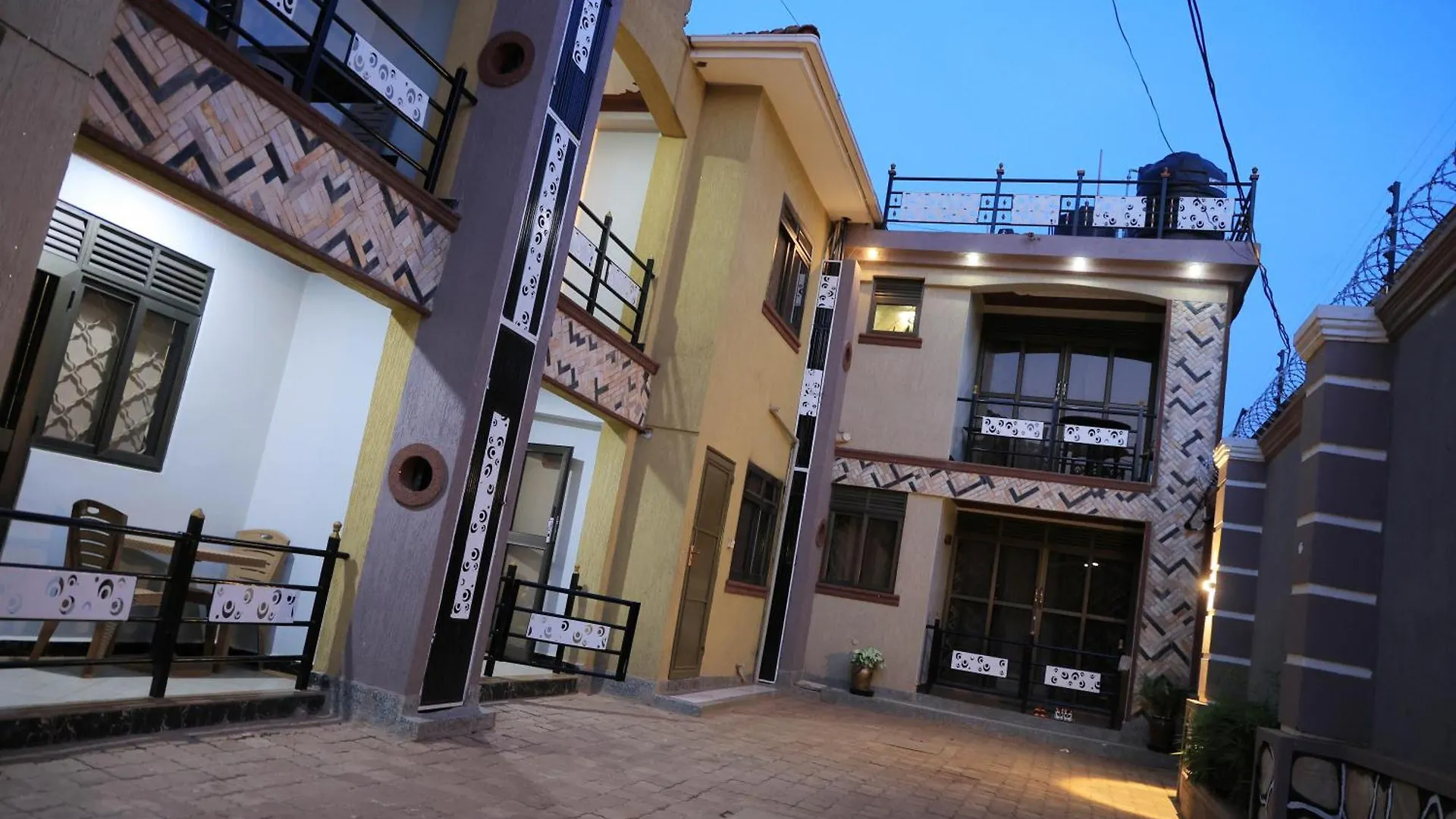 Ag Home - Studio Kampala 0*,